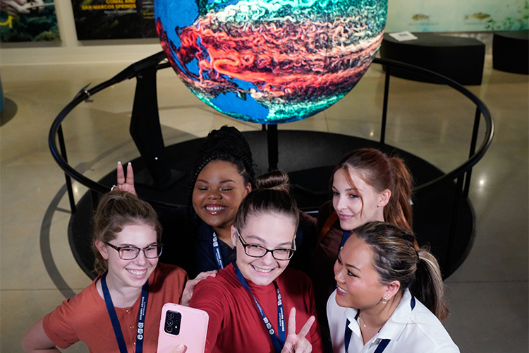 The World is at Your Fingertips: Gain a Global Perspective at the EAA EOC